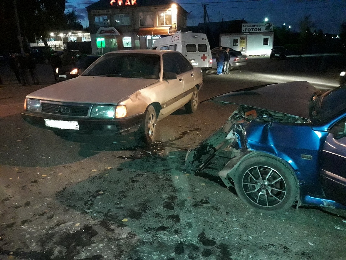 В Чемодановке на трассе столкнулись 6 авто. ФОТО