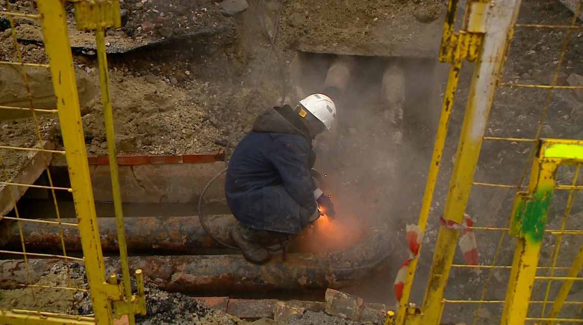 Жители многоквартирных домов в центре Пензы из-за коммунальной аварии остались без воды