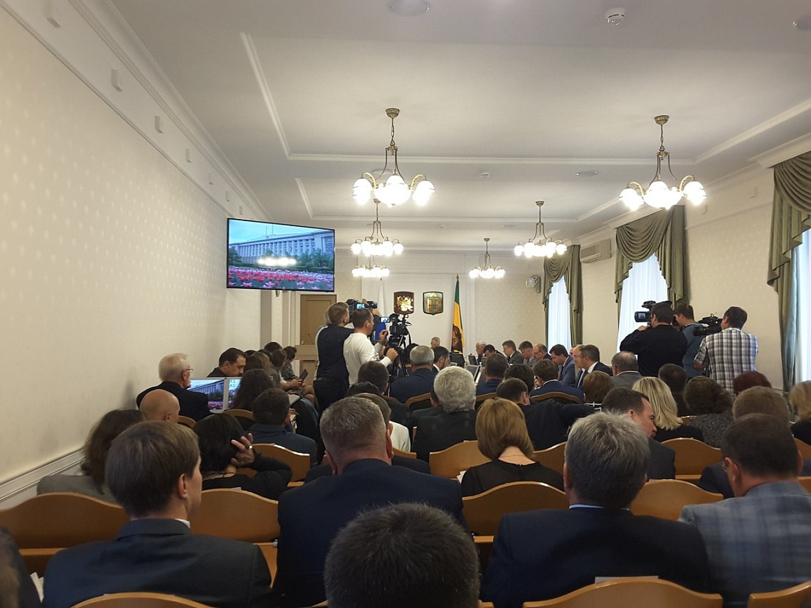 Белозерцев призвал пензенских аграриев не затягивать с уборкой озимых