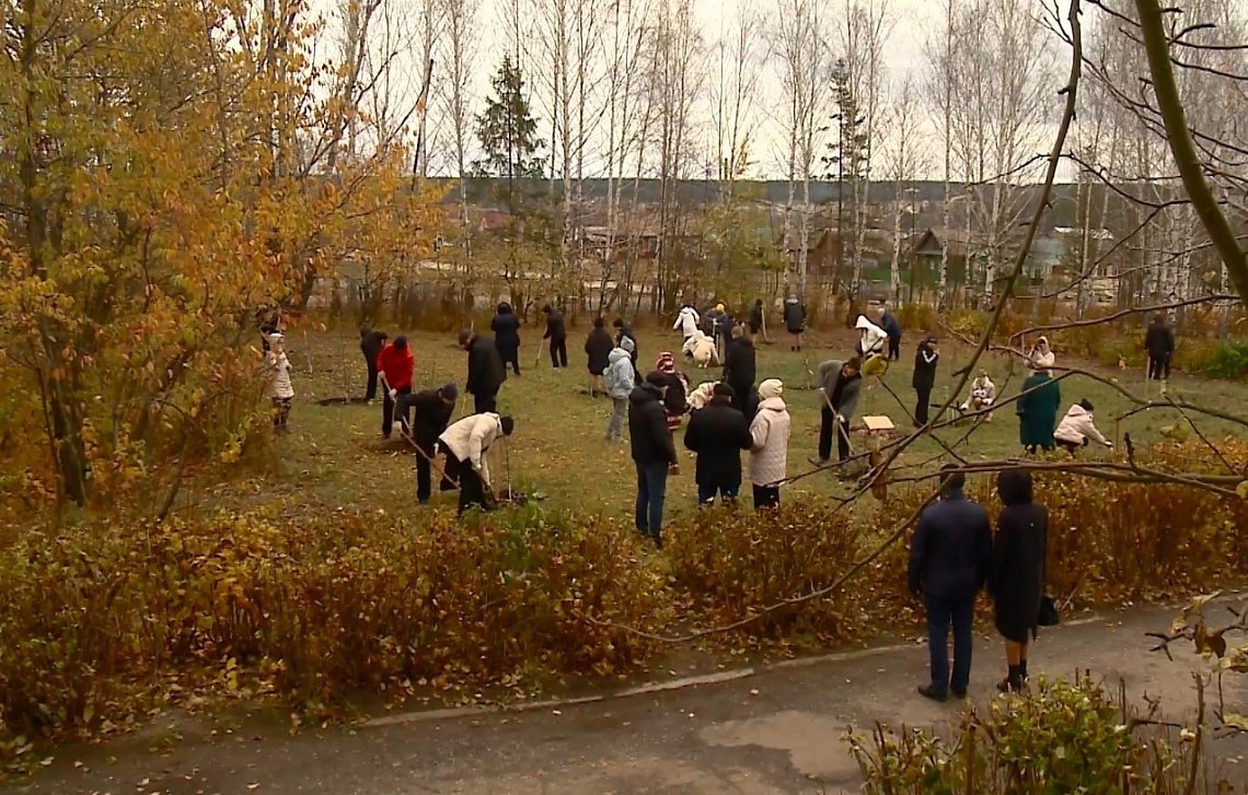 В школе №2 Никольска педагоги занимаются трудовым воспитанием детей