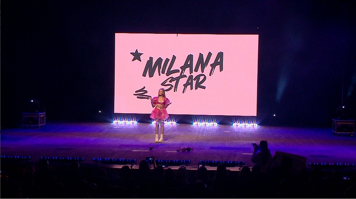 В Пензе выступила 13-летняя певица Милана Стар
