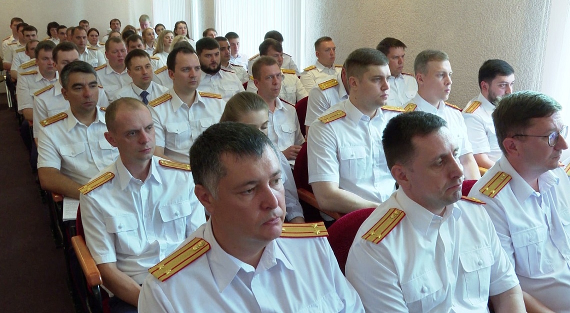 В свой профессиональный  праздник следователи подвели итоги полугодовой работы