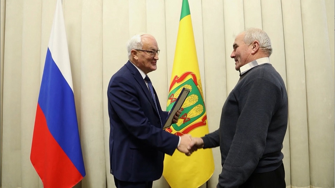 В День волонтера наградили неравнодушных пензенцев