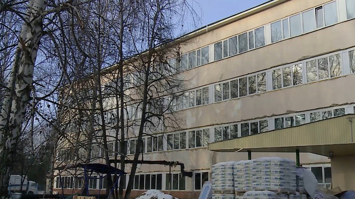 Ремонт больницы в Сурске в самом разгаре