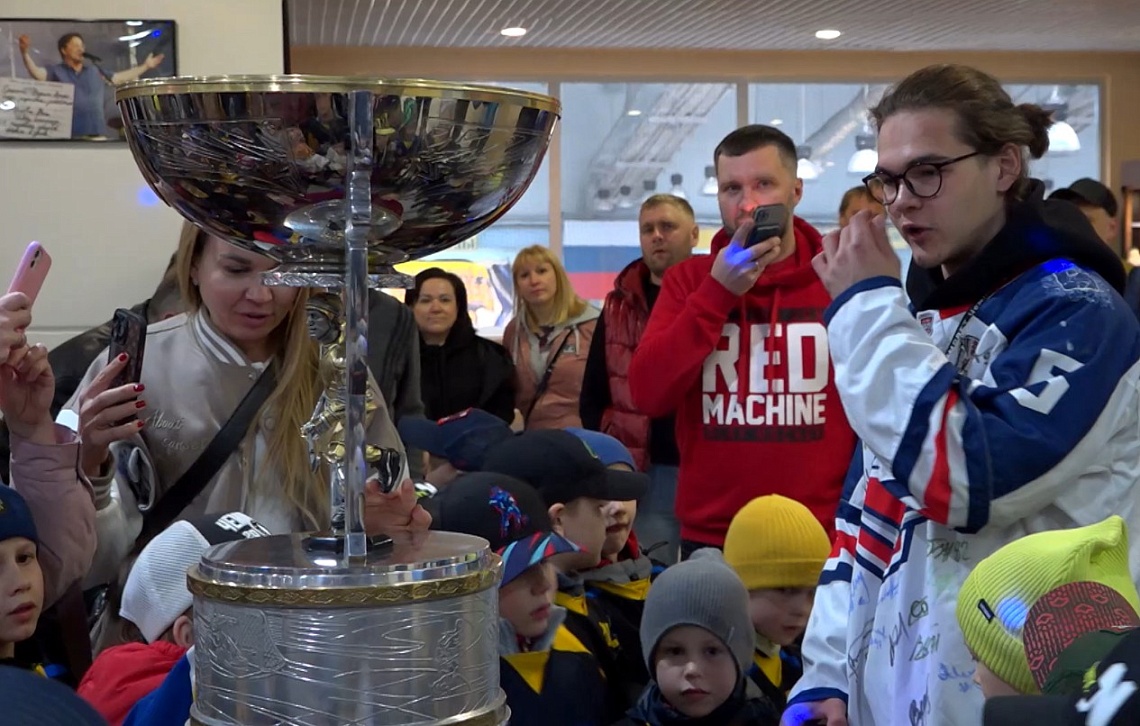Коллекция престижных наград, выигранных пензенскими хоккеистами, пополнилась очередным трофеем