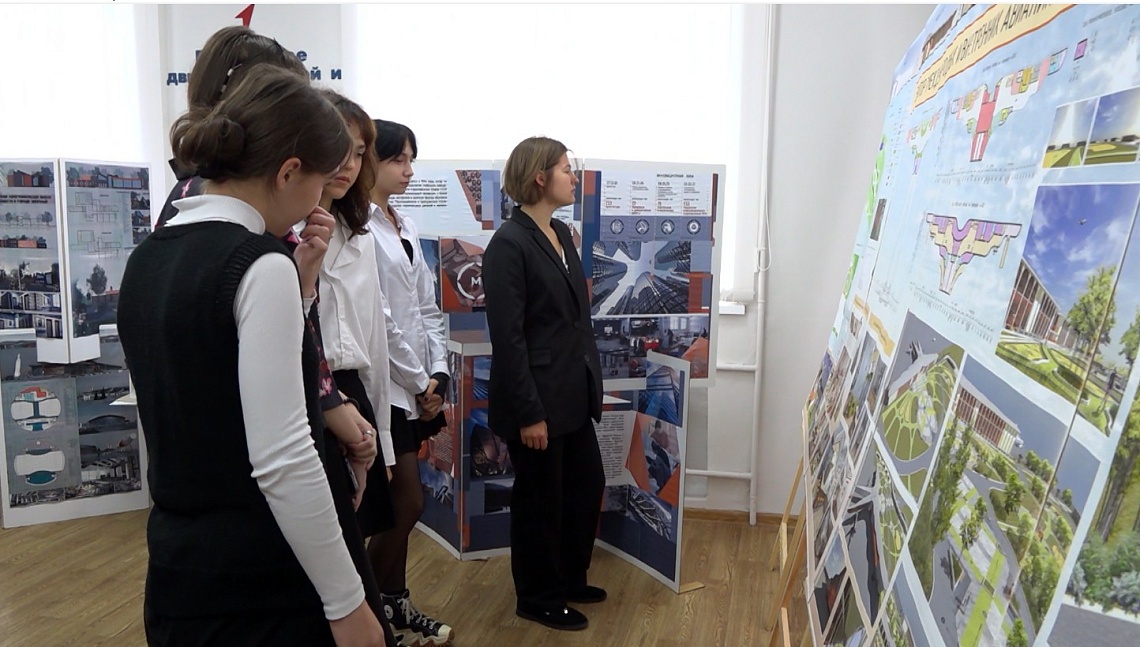 В Пензенском колледже архитектуры и строительства открылась выставка «Универсум талантов»