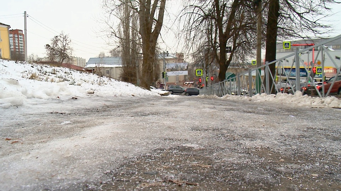 В Пензе чиновники проверили, насколько хорошо убраны от снега улицы города