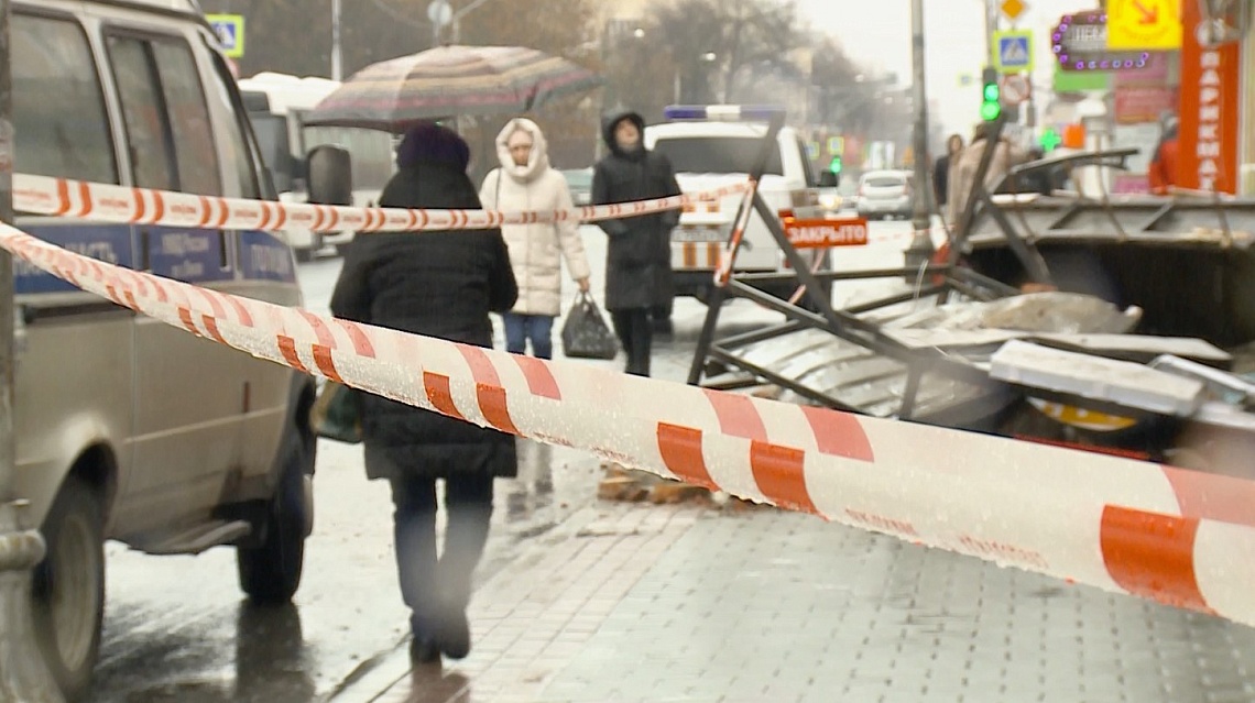 Сегодня утром в центре Пензы едва не убило двух женщин