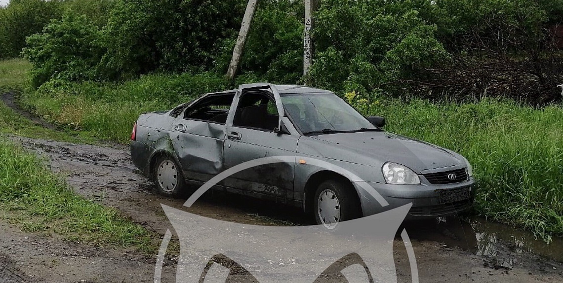 В Пензенской области в ДТП изуродовало отечественную легковушку