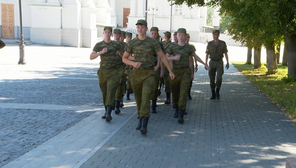 Участники военно-патриотических сборов «Гвардеец» посетили обзорную экскурсию по Пензе