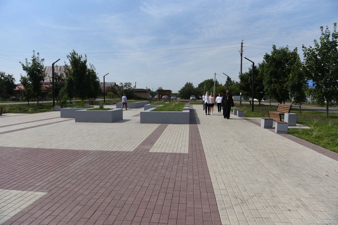 В центре Мичурино появилась современная зона отдыха