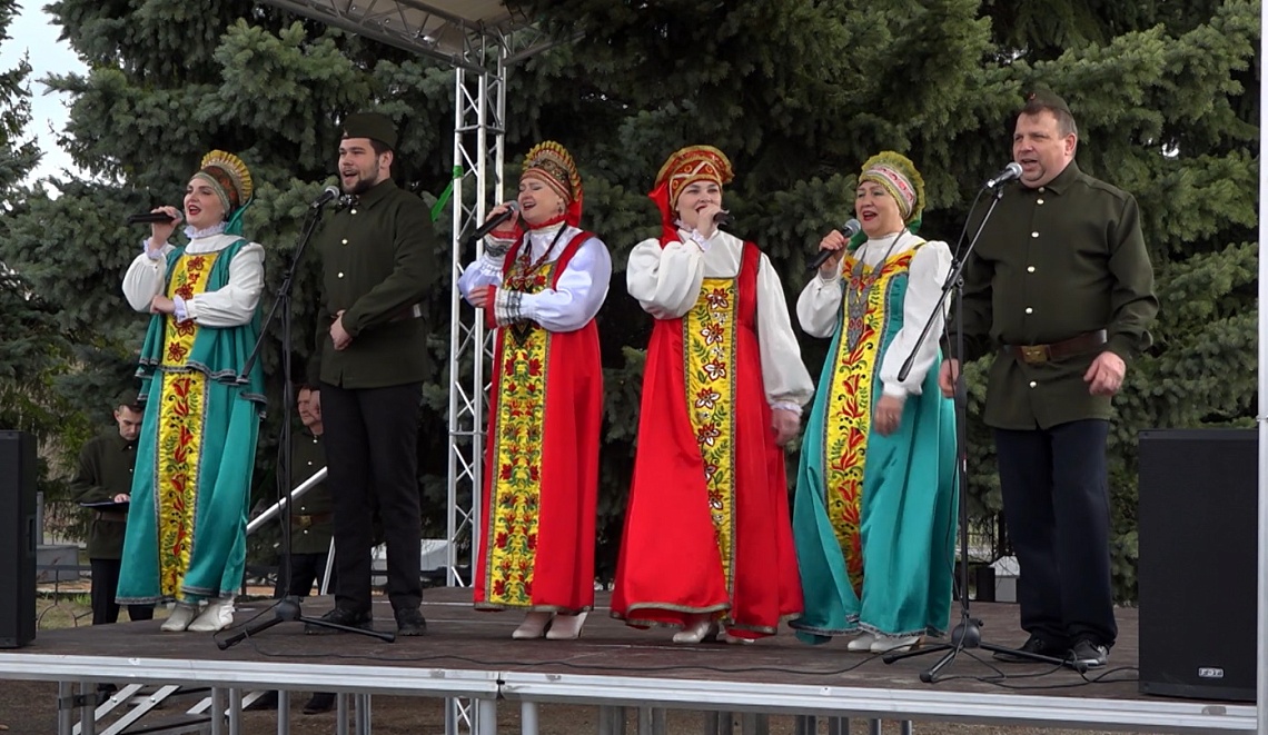 К жителям Мокшанского района с концертом приехал автоклуб