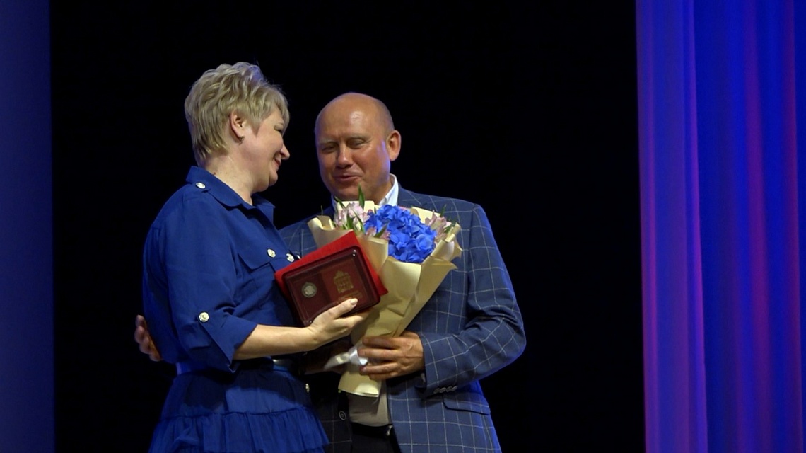 В Пензе в преддверии профессионального праздника наградили лучших соцработников