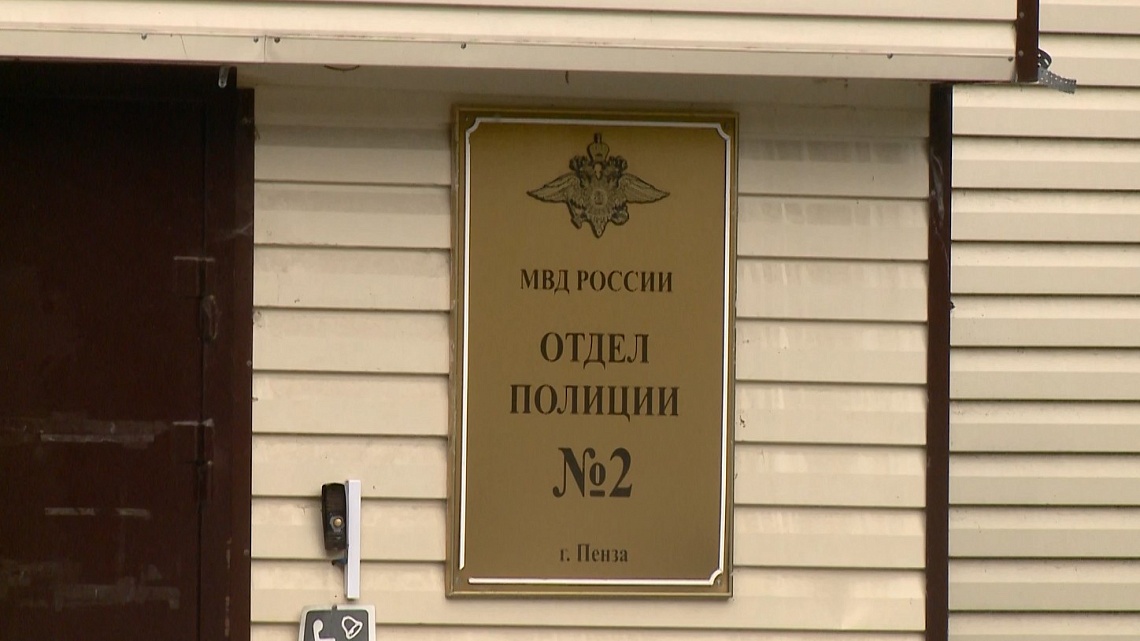 В Пензе сотрудники полиции задержали подозреваемого в кражах из магазинов