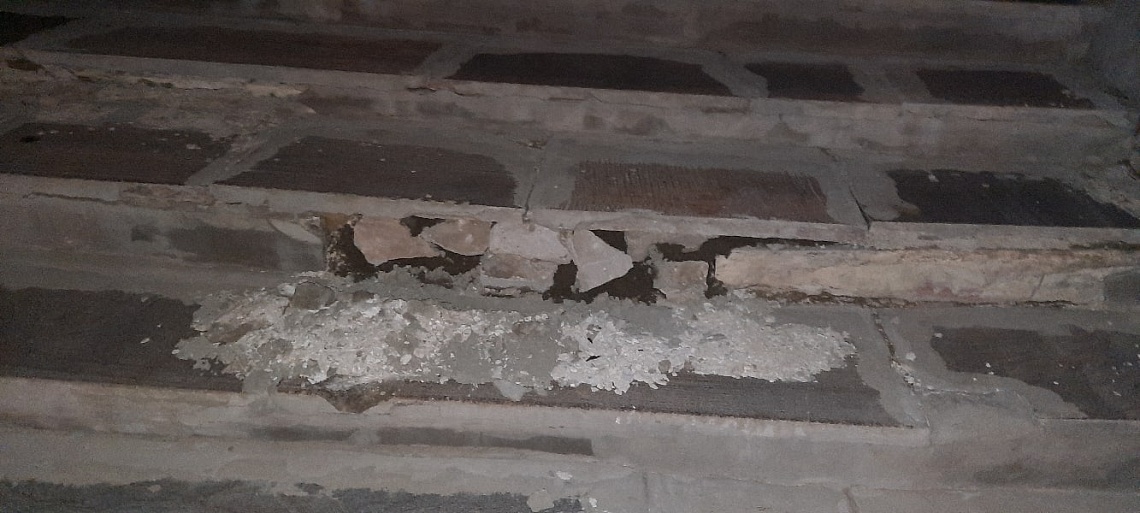 «И так сойдет». Кузнечан возмутило качество ремонта мемориала