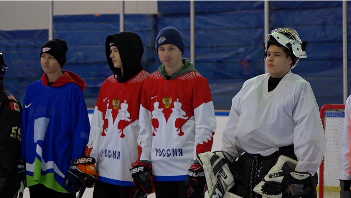 В Пензе открылся зимний сезон по хоккею среди детских любительских команд