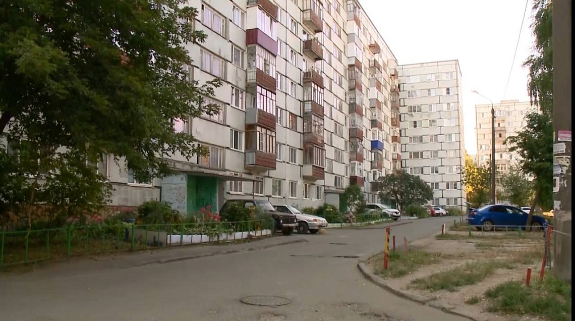 Попавшись на уловку мошенников, житель Пензы лишился крупной суммы денег