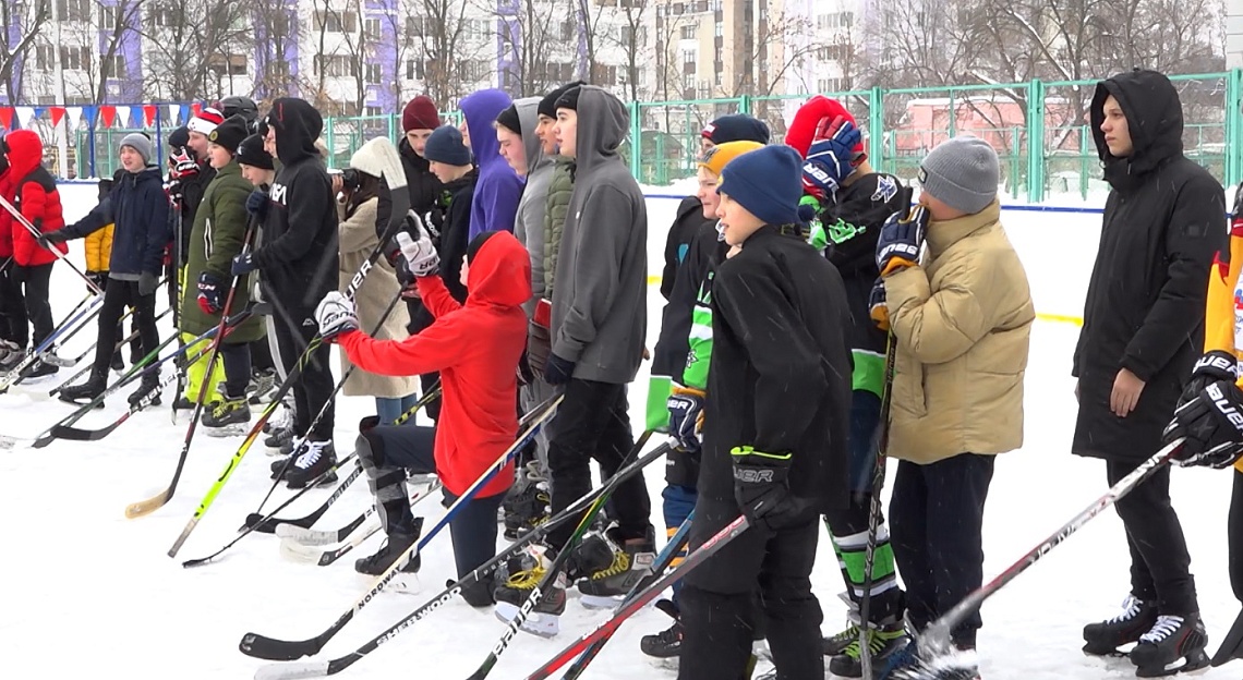 В Пензе стартовал отборочный этап соревнований по хоккею среди дворовых команд