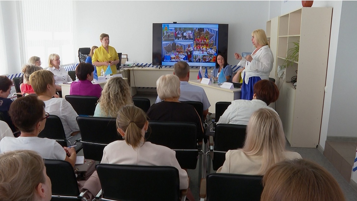 В Пензе состоялся женский форум «Единство. Победа. Будущее»