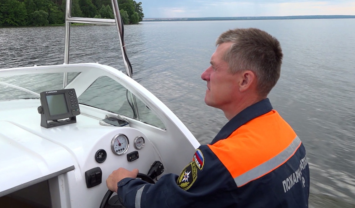 Пензенские спасатели провели рейд на Сурском водохранилище