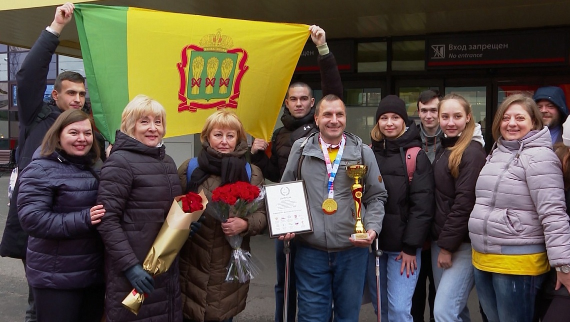 В Пензу из столицы вернулись участники национального чемпионата по профмастерству «Абилимпикс»