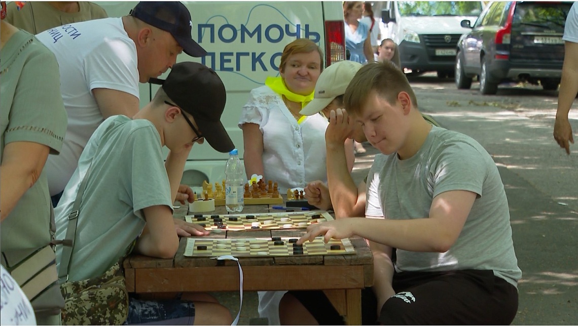 В Мокшанском районе прошел фестиваль «Разноцветное лето»
