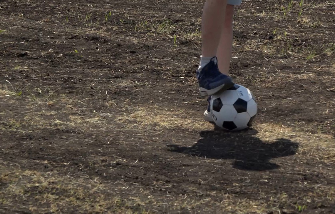 В микрорайоне Заря Пензы открылось футбольное поле