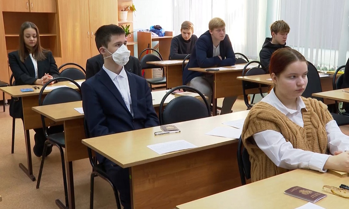 Пензенские школьники написали итоговое сочинение