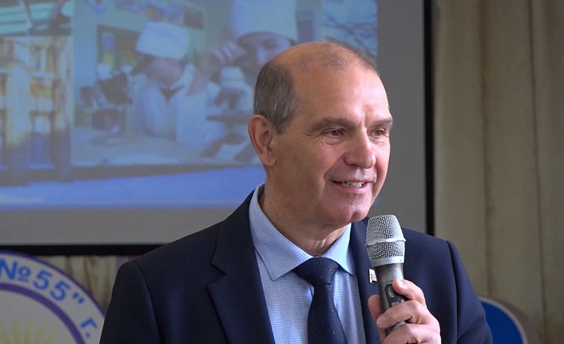 Глава города Пензы Владимир Мутовкин встретился с учащимися лицея №55