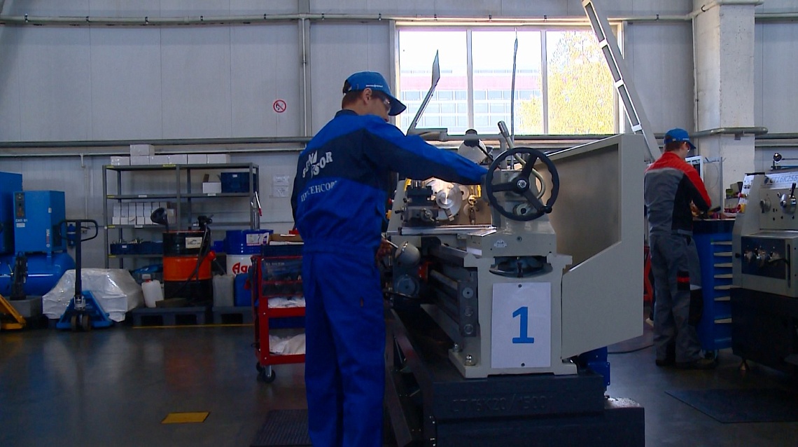 Пензенец занял второе место на Всероссийском конкурсе профмастерства «Лучший токарь»