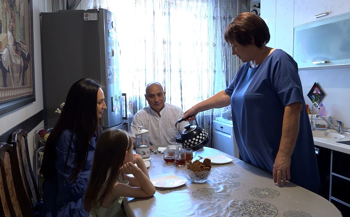 Более 30  пензенских  семей получили сегодня медали «За  любовь и верность»