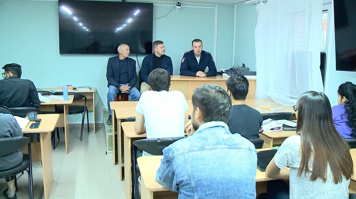 В Пензе сотрудники УМВД и представители общественного совета посетили общежития вузов