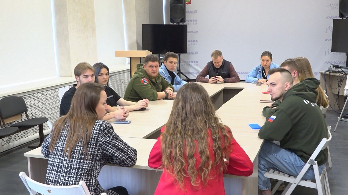 Пензенские волонтеры за круглым столом рассказали о своей деятельности