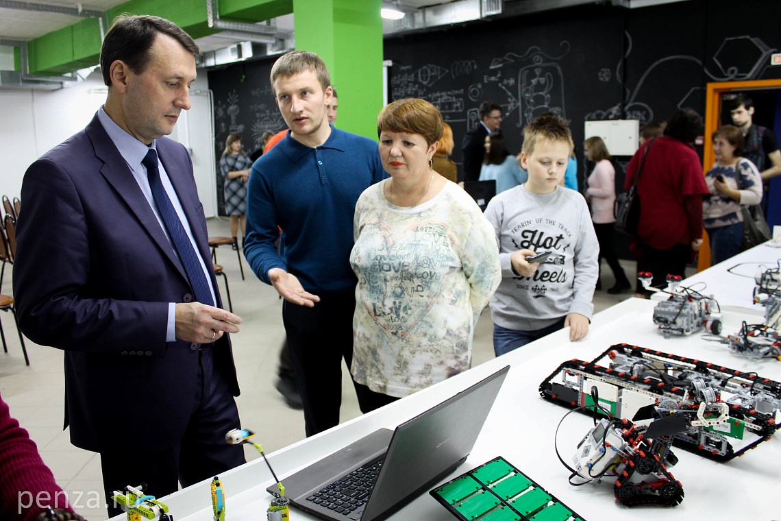 В Пензе школьники могут изучать генную инженерию и робототехнику