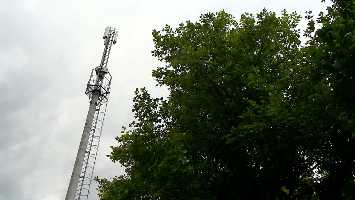 В Чубаровке построили базовую станцию сотовой связи