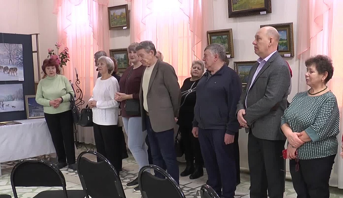 В краеведческом музее Каменки открылась выставка работ местных художников