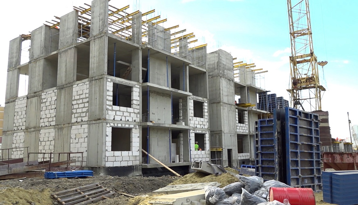 В микрорайоне Заря в ближайшие три года появятся восемь новых домов для переселенцев