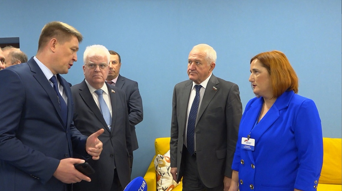 В Пензе делегация Комитета по обороне и безопасности Совета Федерации РФ посетила фонд «Защитники Отечества»