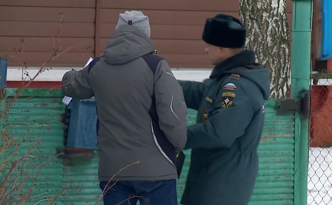 Сотрудники управления по делам ГОЧС напомнили пензенцам правила пожарной безопасности