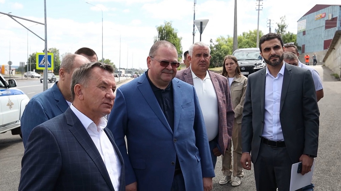 Губернатор Олег Мельниченко оценил реконструкцию участка дороги на улице Ново-Терновской
