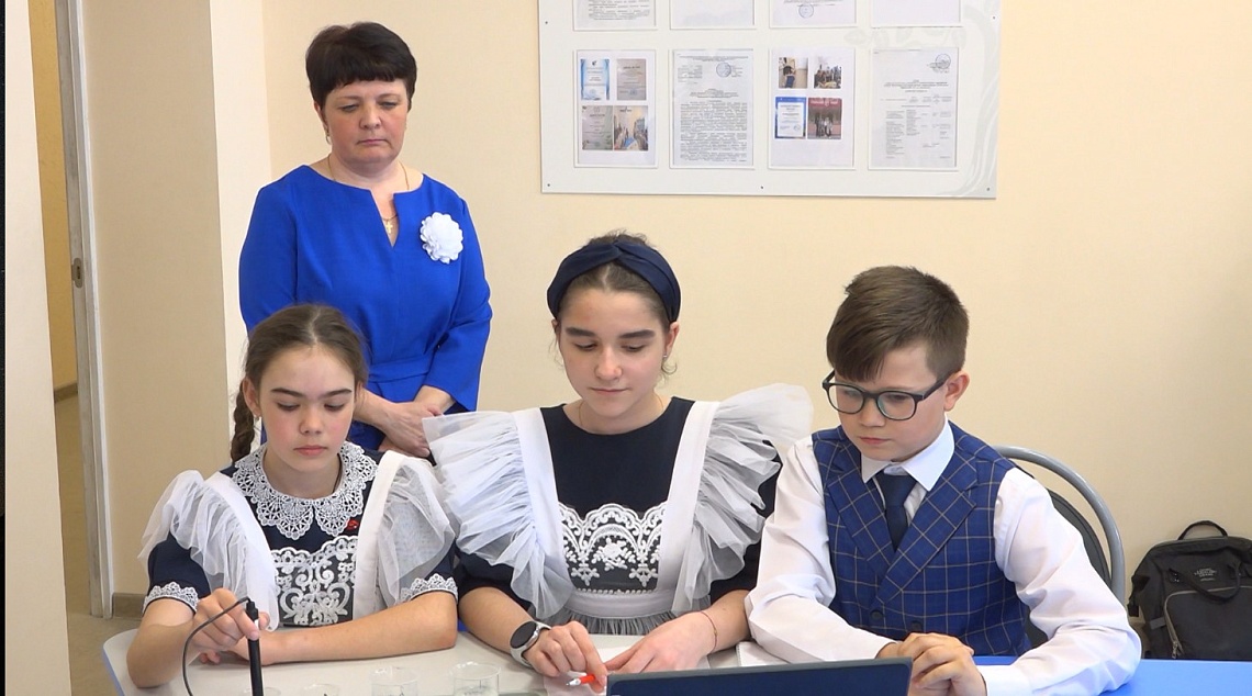 В Башмаково в школе №2 открылась «Точка роста»