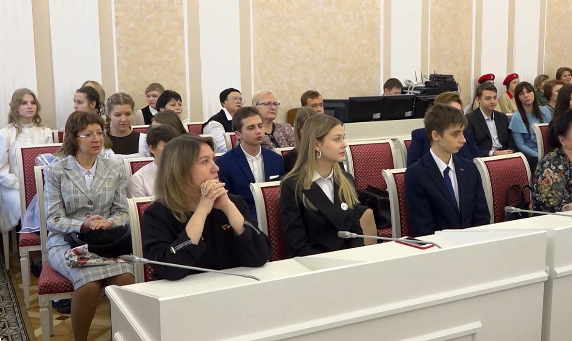 В Законодательном собрании состоялась церемония награждения победителей регконкурса «Земля родная»