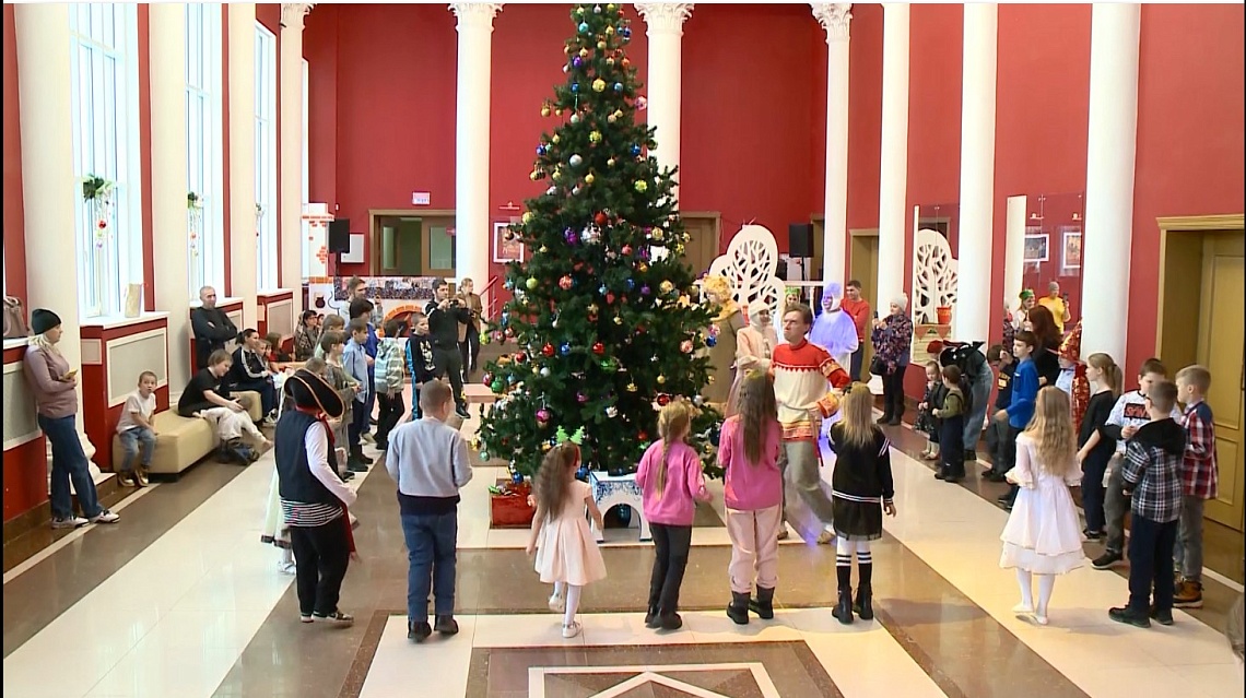 В Пензе представители МВД и Общественного совета поддержали акцию «Полицейский Дед Мороз»