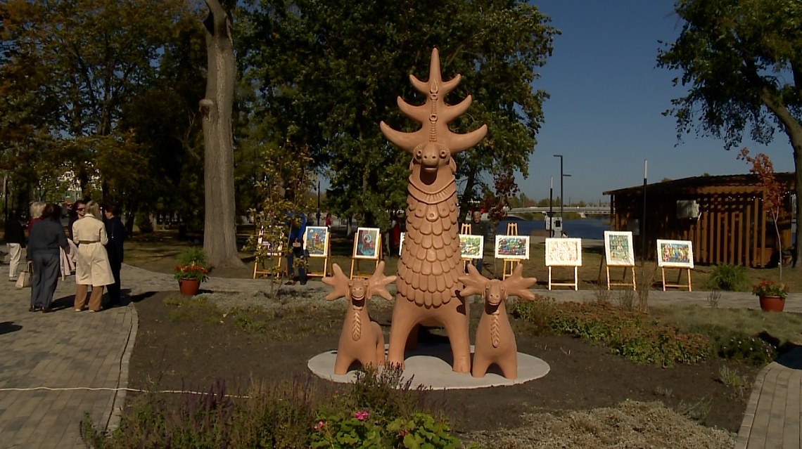 В Пензе открыли арт-объект «Олень и оленята»