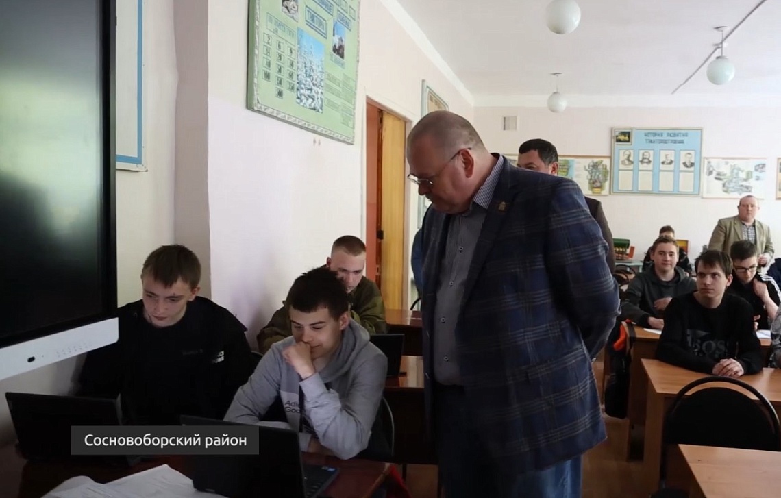 К началу нового учебного года в Сосновоборском районе отремонтируют три образовательных учреждения