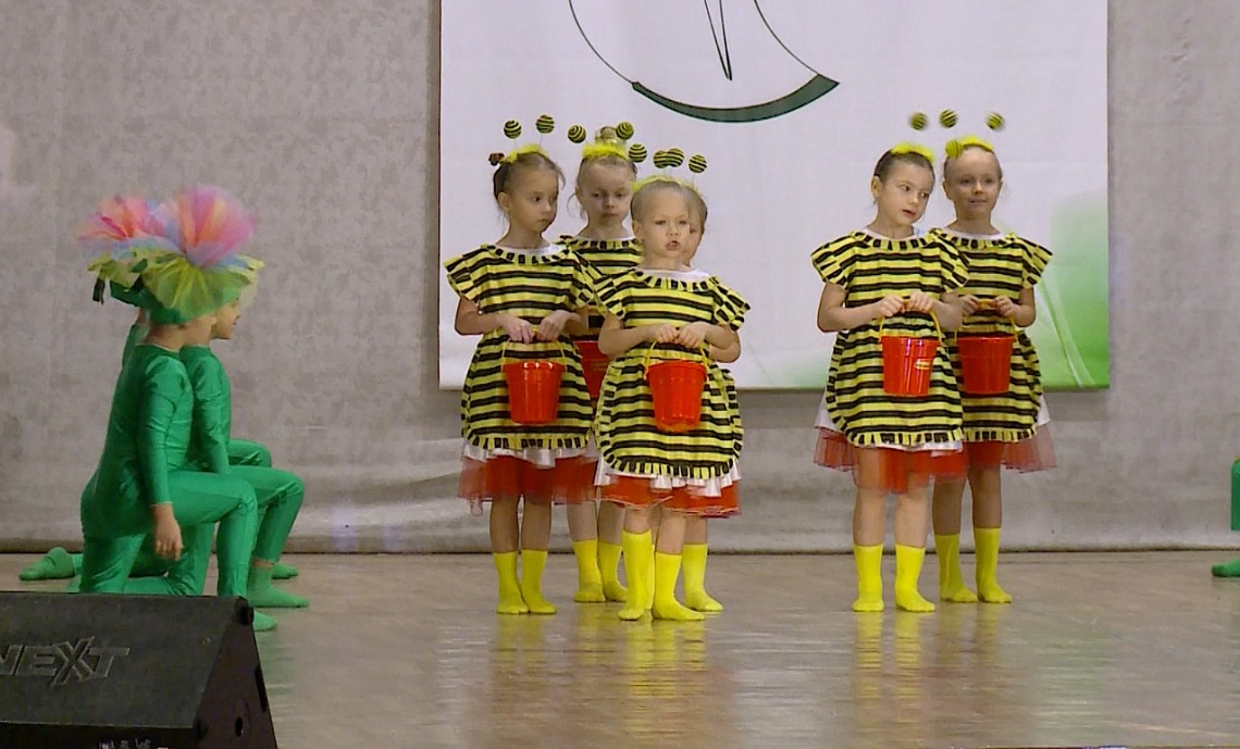 На сцене центра хореографического искусства коллективы Пензы показали лучшие эстрадные и народные номера