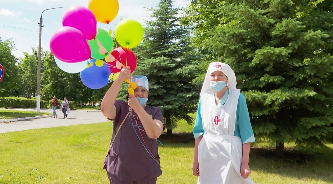 В Пензе онкобольных ребят поздравили с Днем защиты детей