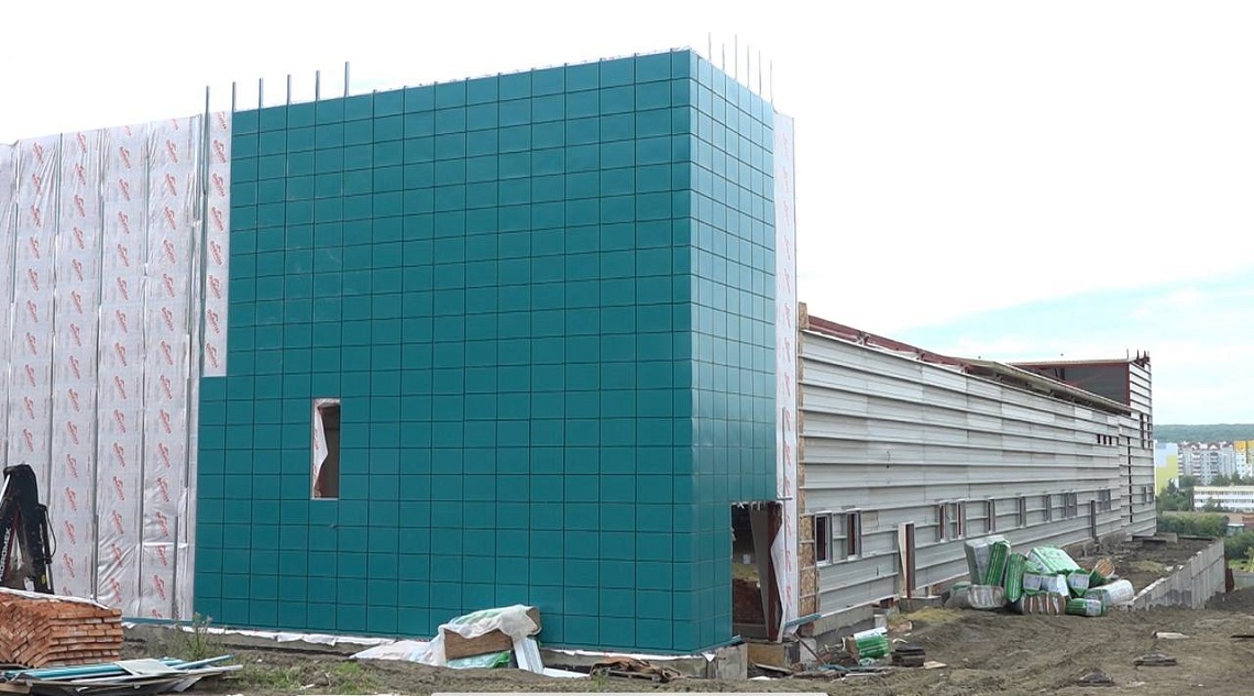 Ледовый дворец в Арбеково планируют  сдать в октябре