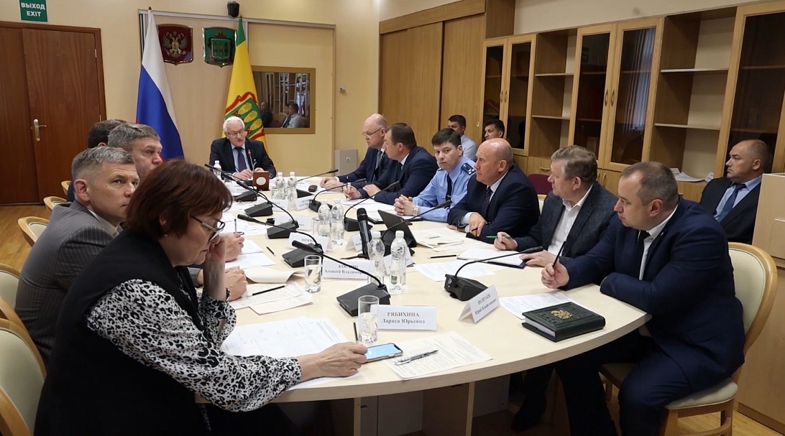 В правительстве Пензенской области состоялось заседание региональной комиссии по предупреждению и ликвидации чрезвычайных ситуаций