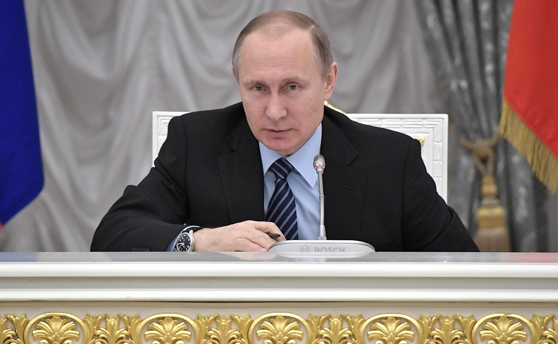 Путин поздравил пензенцев с Днем Победы